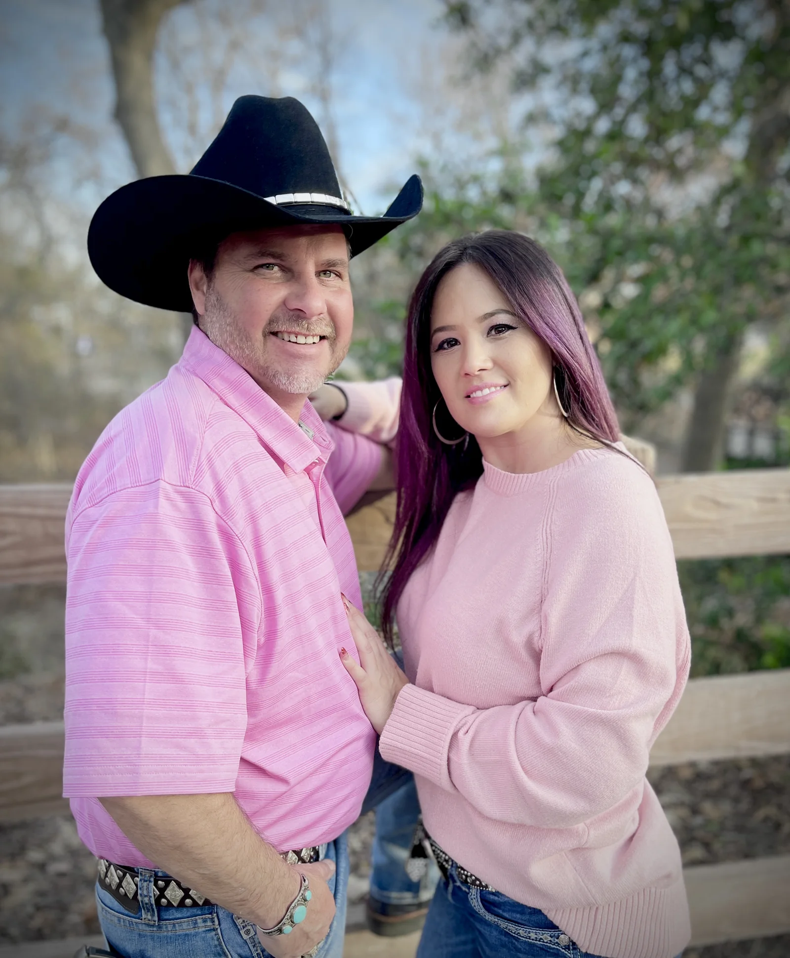 Randy Taraba and his wife together outdoors